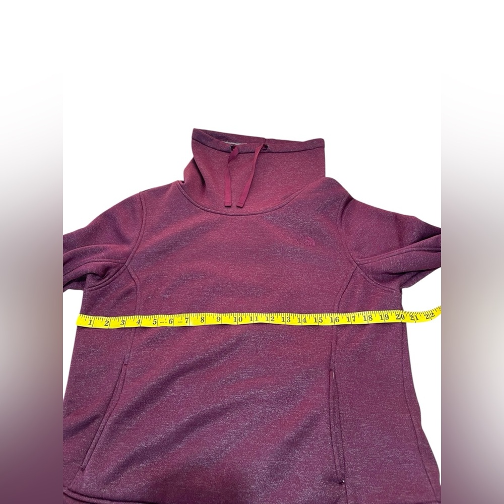 The North Face Burgundy Cream Cowl Neck Pullover Fleece Sweater Size L - Picture 15 of 16